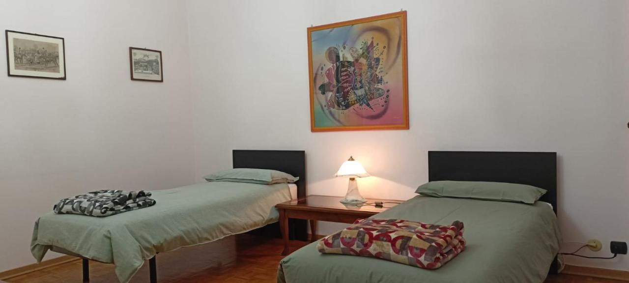 Casa Caty Apartment Пинероло Екстериор снимка