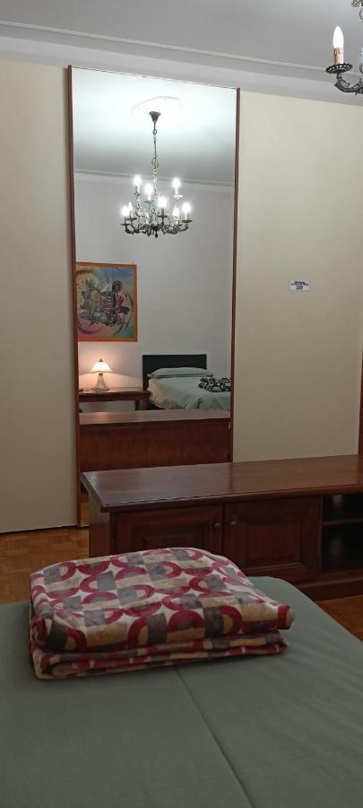 Casa Caty Apartment Пинероло Екстериор снимка