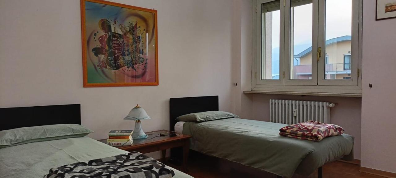 Casa Caty Apartment Пинероло Екстериор снимка